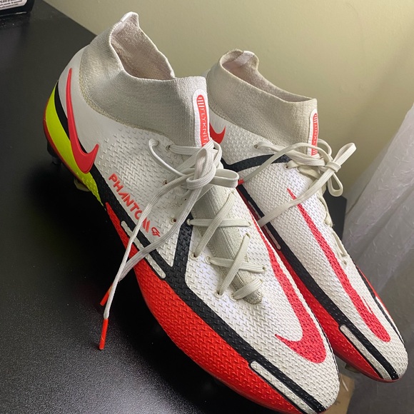 Nike Phantom GT Elite White Red Black Soccer Cleats Mens size11